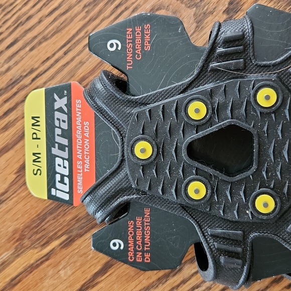 Snow Shoes - Picture 3 of 3